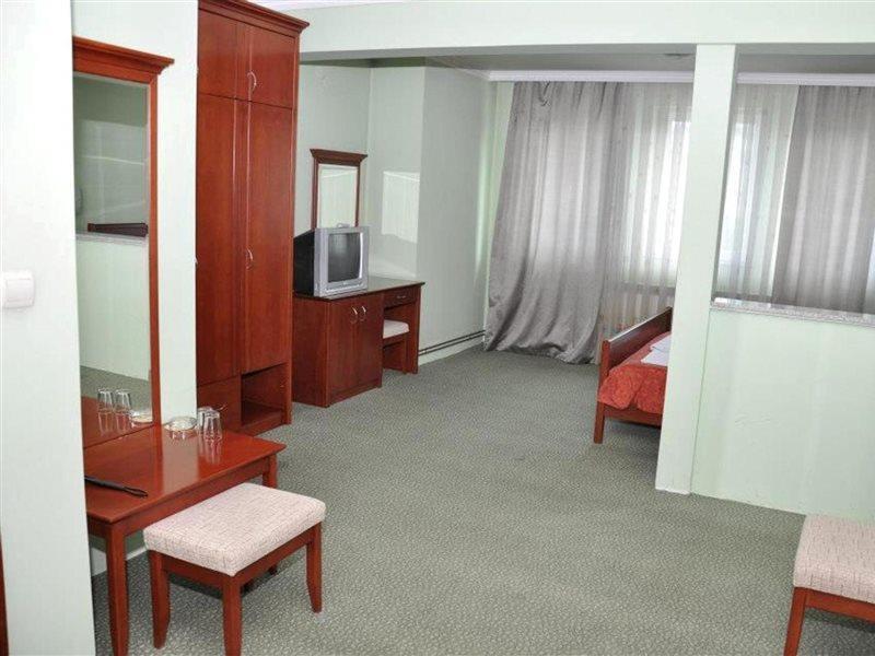 Hotel Atlas Нови пазар Екстериор снимка