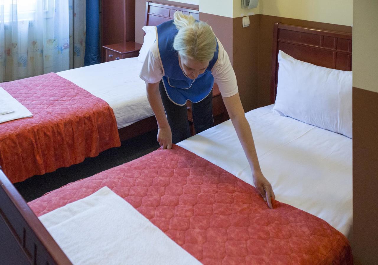 Hotel Atlas Нови пазар Екстериор снимка